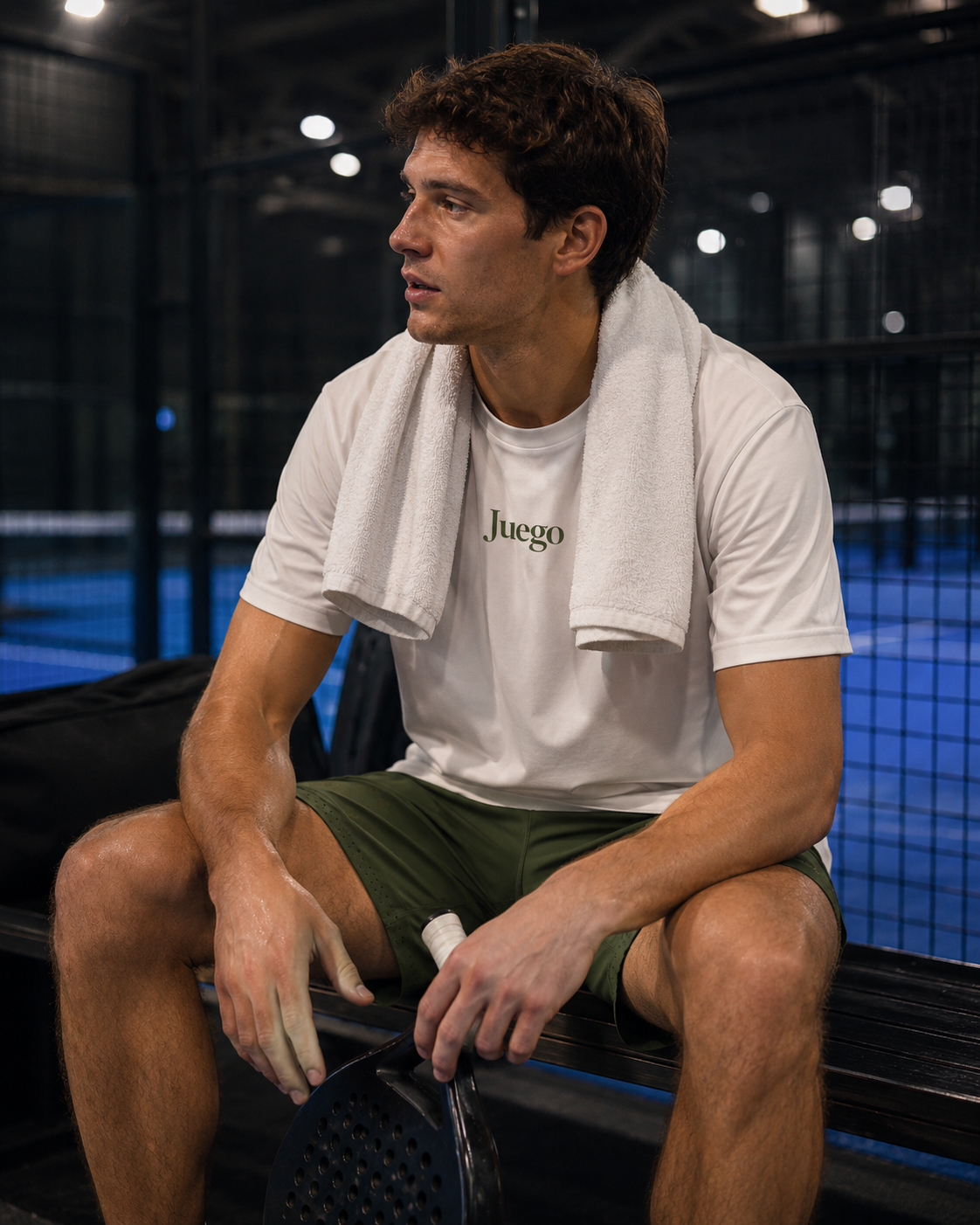 Padel Short in army green after the match